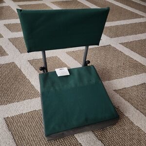 Stansport Coliseum Seat Green Foldable 17" X 12" X 5.5"